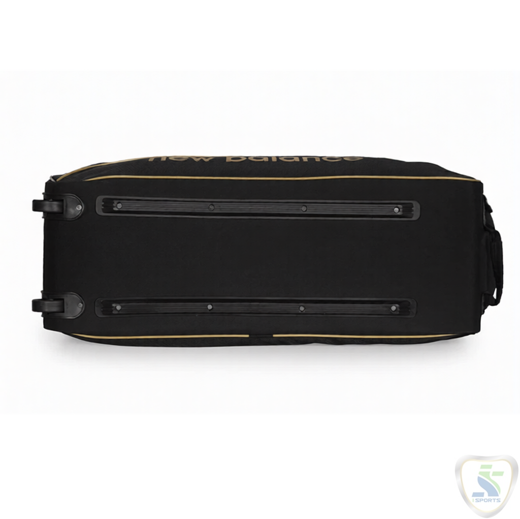 New Balance 5i Wheel Cricket Kit Bag Junior. - Image 4